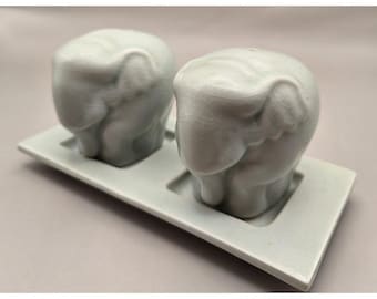 Vintage Elephants Salt And Pepper Ceramic Crackle Fiinish, Grey/ Green On Tray