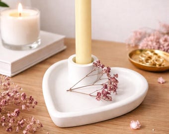 Pasen - Hartvormige keramische kaarsenhouder, minimalistische decoratie in wit
