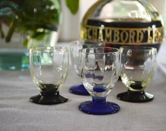 A set of Four Vintage Faceted Liqueur Glasses, Vintage French Liqueur Glasses, French Farmhouse Decor,