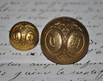 Victorian Buttons with T D Initials, Coat of Arms Buttons, Parisian buttons, vintage supplies