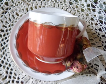 Aynsley Fine Bone China Tea Cup & Saucer ~ Made in England ~ Mid Century Modern Style ~ Dates to after 1939 in a Solid Rust Color