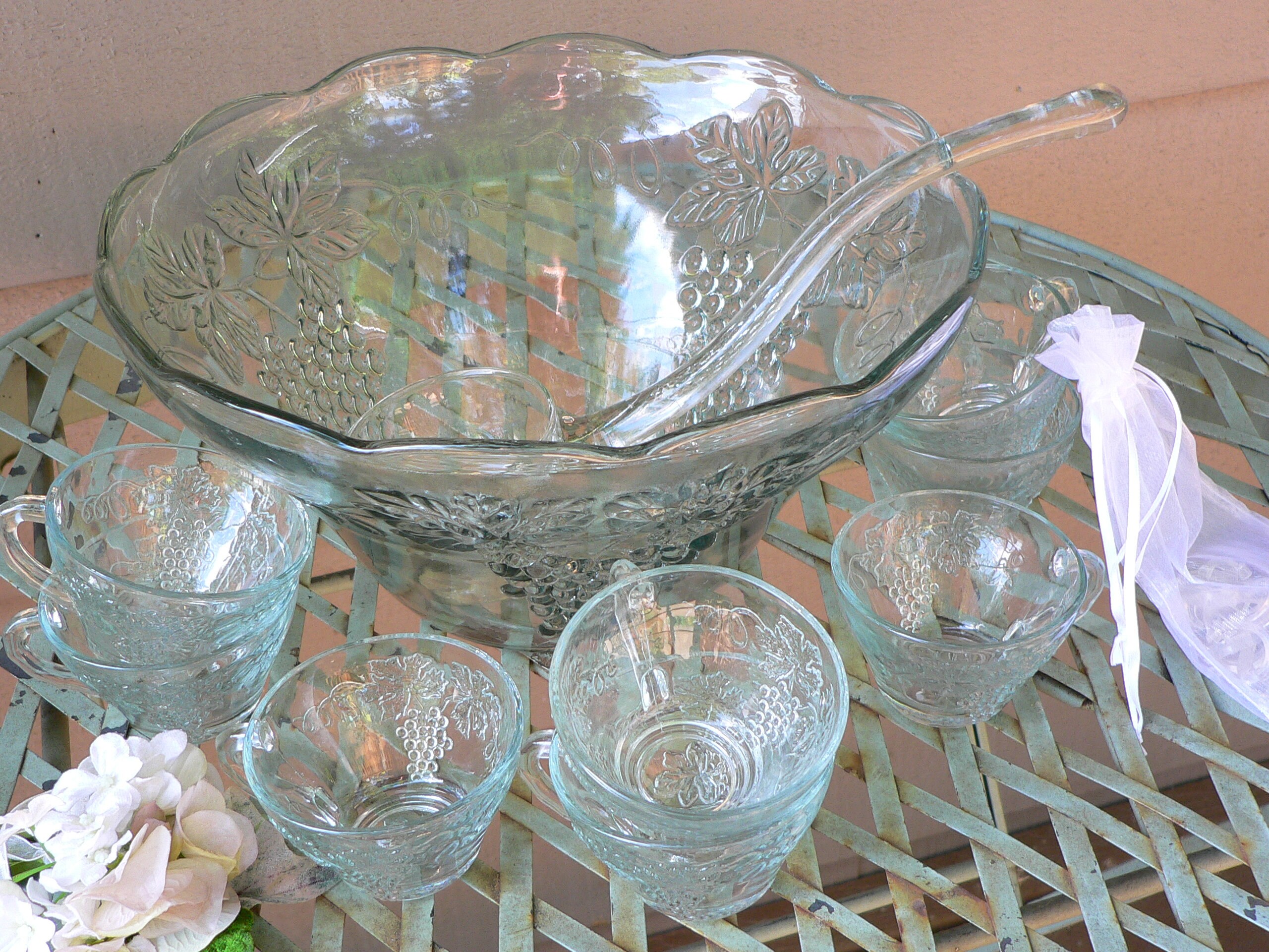 Vintage Punch Bowl Set w/ 10 cups Anchor Hocking Glass Grape Etsy