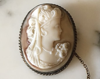 Cameo Pin