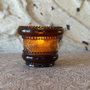 Holly Band Amber Toothpick Holder