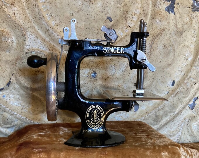 Singer Childs Sewing Machine Model 20 Etsy