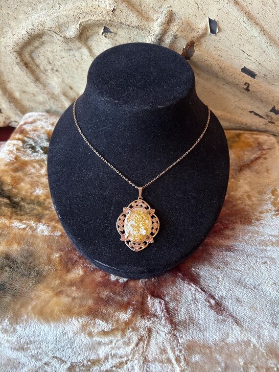 Gold Fleck Necklace View 3