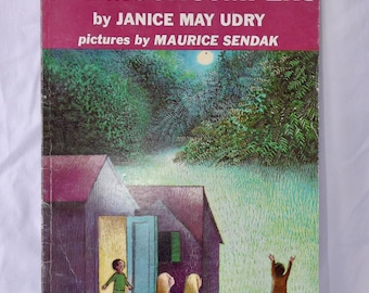 The Moon Jumpers by Janice May Udry Pictures by Maurice Sendak PB