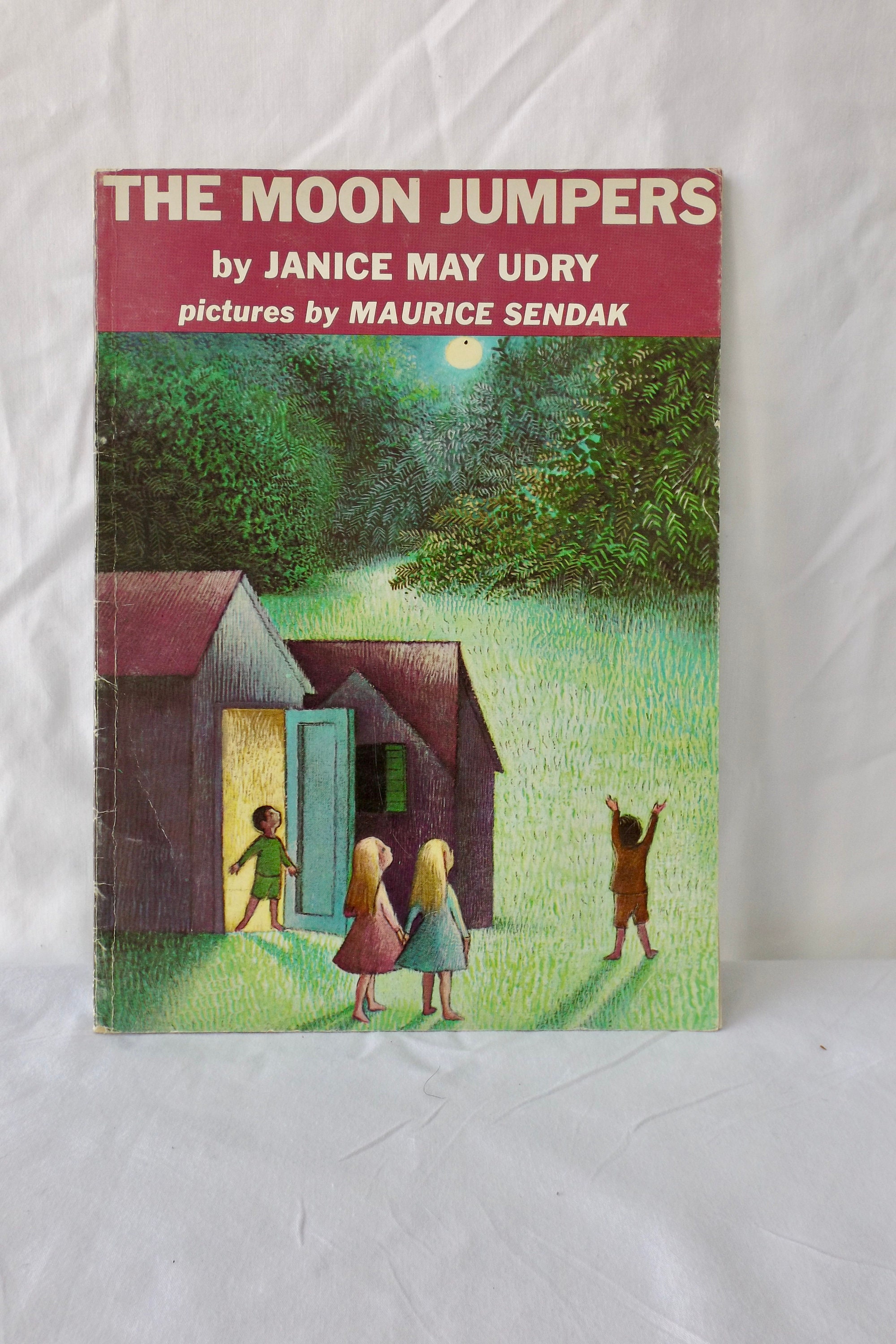 The Moon Jumpers by Janice May Udry Pictures by Maurice Sendak PB