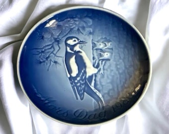 Mother’s Day Woodpecker and Her Babies, 1980 Collectable Plate by Bing and Grondahl
