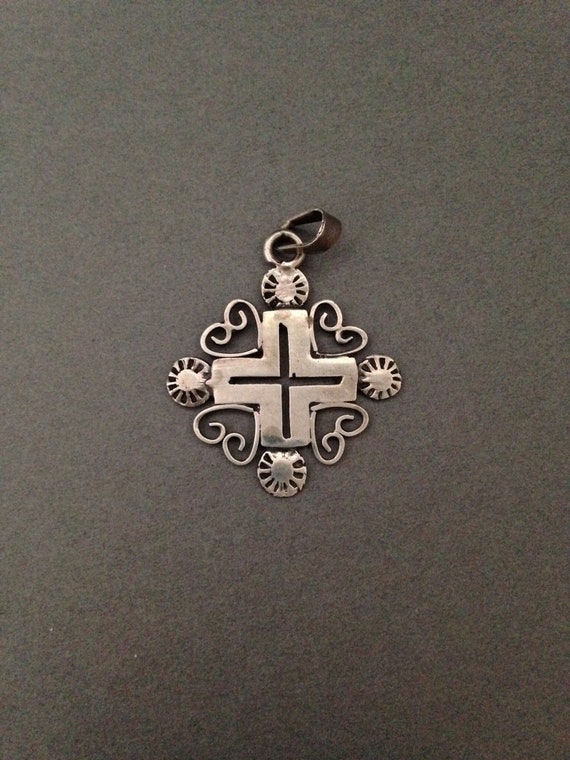 Sweet, ornate, sterling cross pendant, sterling cr