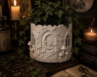 Gothic Moon Planter, Cottagecore Ivy Pot, Witchy Mushroom Holder, Dark Academia Decor