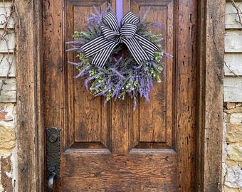 Corona de lavanda: Decoración de puerta de estilo campestre francés con lazo de rayas blancas y negras (40,6 cm)