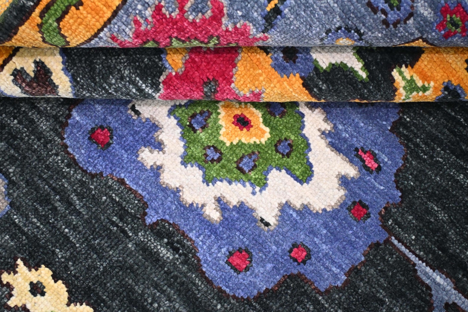 Sega Rugs - Premium Handmade Rugs & Carpets Online India | Bhadohi