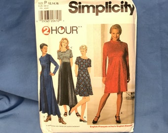 Simplicity 7762 Sewing Pattern, 2 Hour Knit T-Shirt Dress