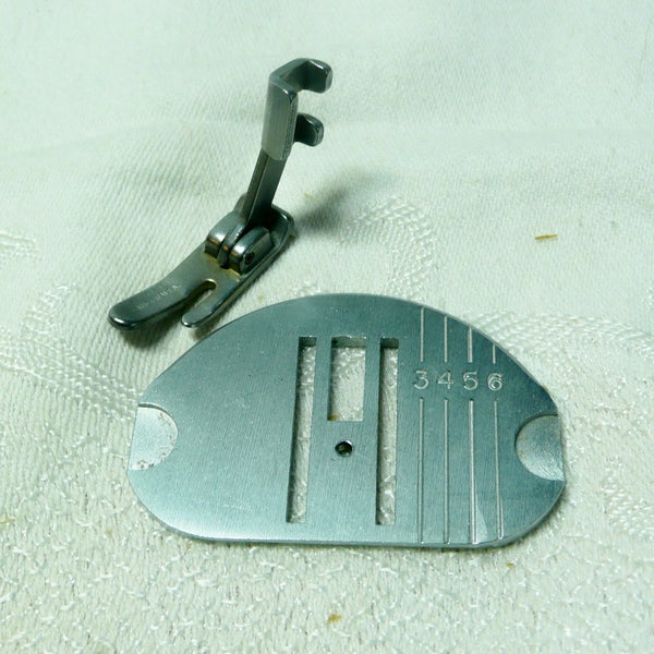 Singer Straight Stitching Plate and Foot, Slant Shank, or Snap On Sole 401, 403, 500, 503, 600, 700