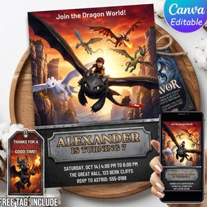 Puede incluir: Invitación de fiesta de cumpleaños con temática de dragones. La invitación presenta una colorida ilustración de dragones volando en un cielo al atardecer. El texto dice "Join the Dragon World!" y "Alexander cumple 7". Incluye una etiqueta gratis.