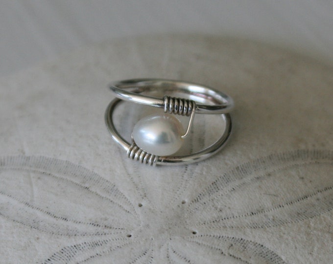 Featured listing image: US Size 4.5 Sterling Silver & White Pearl Ring