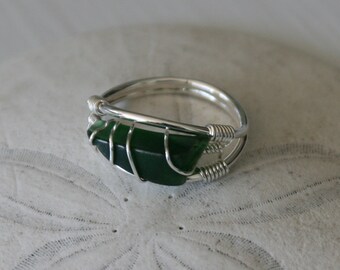 US Size 8 Emerald Green Recycled Glass & Sterling Silver Ring