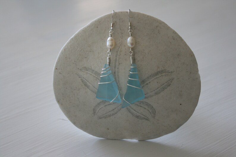 Blue Recycled Glass /& White Pearl Earrings