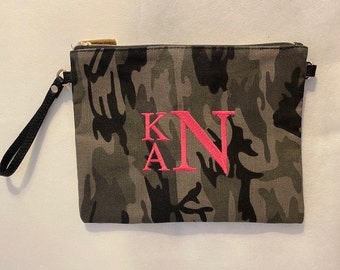 Black Camo Purse - Crossbody Hayley Purse, Bridesmaid, Maid of Honor Gift - Wristlet Bag - Zip Pouch - Clutch - Monogram Crossbody Purse