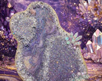 Celestial Crystal Geode Resin Art – One-of-a-Kind Handmade Statement Piece