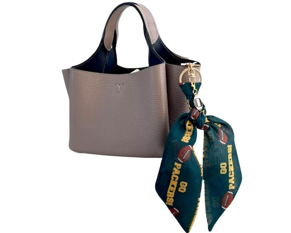 Green Bay Packers Scarf Keychain including Football Charm. Gift for Fans -  Ready to Ship