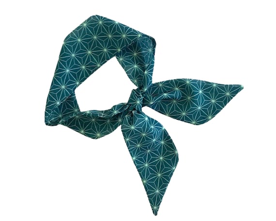 Emerald Green Versatile Hair Scarf: Chic Fabric Accessory for Ponytail, Bun, Braid, Neck, or Handbag