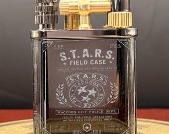 Resident Evil S.T.A.R.S. Field Case Trench Lighter - Raccoon City Zwischenfallmelde-Design