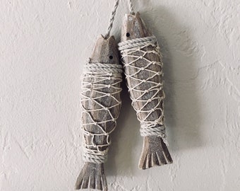 Beach Decor 2Fish in Netting 12.5" Driftwood Coastal by SEASTYLE