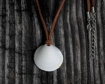 Sea Shell Pendant Boho Jewelry Leather String Necklace Gift by VERO for SeaStyle