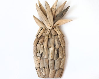 Handmade Driftwood Pineapple Wall Art – Coastal Beach Décor 16x9x2in