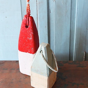 Vintage Lobster Buoy Set: Nautical Beach Decor