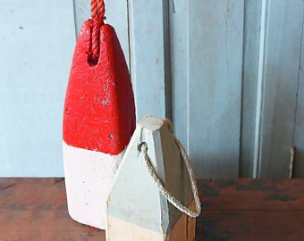 Vintage Lobster Buoy Set: Nautical Beach Decor