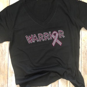 Conciencia sobre el cáncer de mama - camisa de Rhinestone guerrero