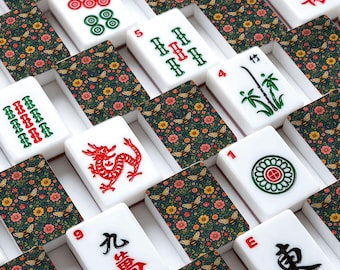 Green American Mahjong Set, Vintage Honeybee Acrylic Tiles, Dark Cottagecore Botanical Game Decor, Unique Birthday Gift for Mahjong Lovers