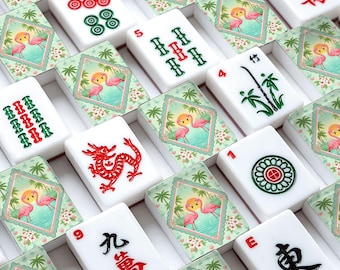 Amerikanisches Mahjong Set, Pink Flamingo Acrylfliesen, Vintage Palm Beach Bogenspiel Dekor, einzigartiges Sommerferien Geschenk für Mahjong Liebhaber