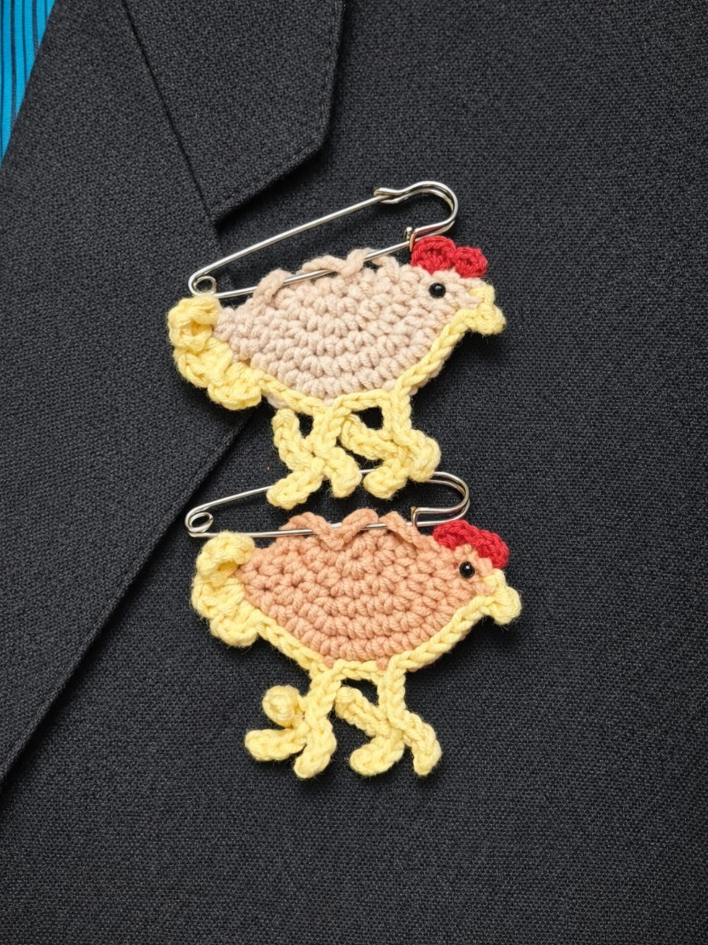 Crochet Chicken Brooch