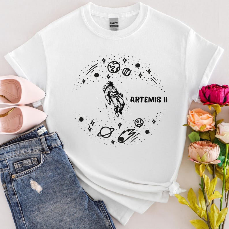Artemis II Shirt,NASA Space Shirt,Astronomy Gift,Gift For Astronomy Fans Youth Adults,Artemis 2 shirt,Science Shirt,Space Shirt zdjęcie 2