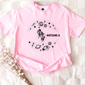 Artemis II Shirt,NASA Space Shirt,Astronomy Gift,Gift For Astronomy Fans Youth Adults,Artemis 2 shirt,Science Shirt,Space Shirt zdjęcie 5