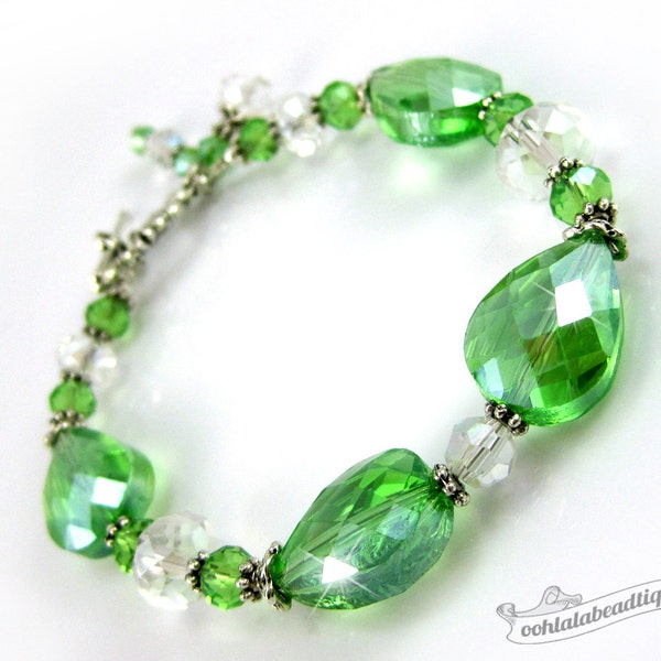 Green Crystal Bracelet bead bracelet bridesmaid gift green bracelet birthstone jewelry chunky bracelet gift holiday bracelet bling jewelry