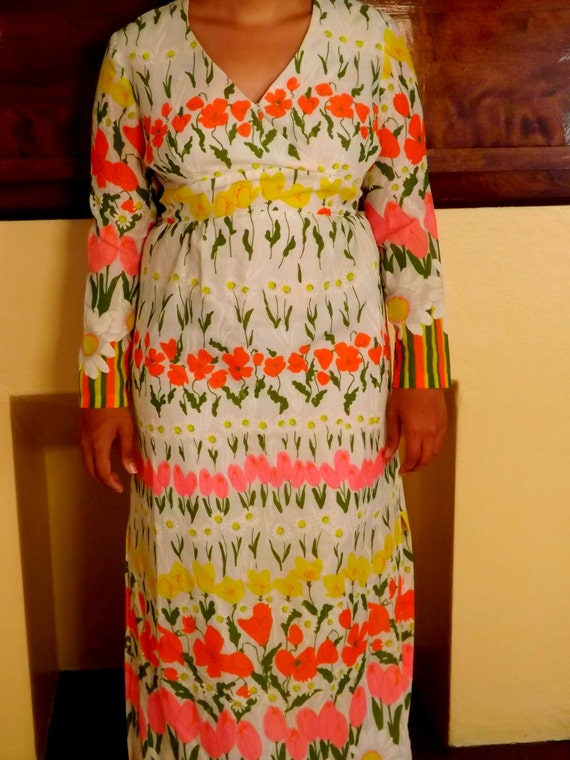 Vintage Maxi Dress/Party Dress/Dinner Party/Hostes