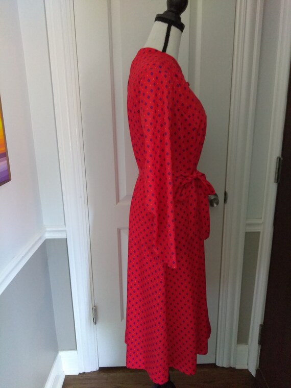 British Lady Vintage Label Vibrant Print Dress! - image 4