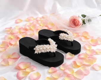 Kundenspezifische Einlegesohlen, schwarze Perle verschönerte Plattform-Keil-Flip-Flops-Brautstrand-Sandalen