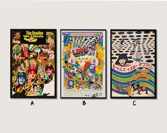 Może przedstawiać: Trzy oprawione plakaty z kolorową sztuką psychodeliczną. Plakaty prezentują żywe wzory z tekstem, w tym "The Beatles Yellow Submarine" i "LOVE". Grafika zawiera obrazy Beatlesów i inne fantazyjne elementy.