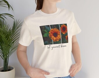 Solrostriptyk Låt dig själv blomma T-shirt | Blommig grafisk t-shirt
