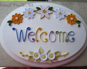 Paper Quilled Welcome Sign Decor on Wood Plaque