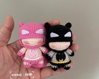 Virkad superhjälte-nyckelring, amigurumi Spider-Man Iron Man Batman plysch, handgjord Avengers-väskberlock, Marvel DC-fangåva, söt hjälte-tillbehör