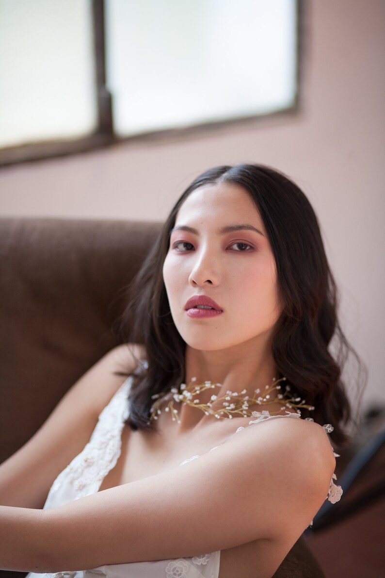 White beaded vine headband crystal and pearl delicate bead hair crown simple hair accessories minimal head piece wedding wire headpiece
