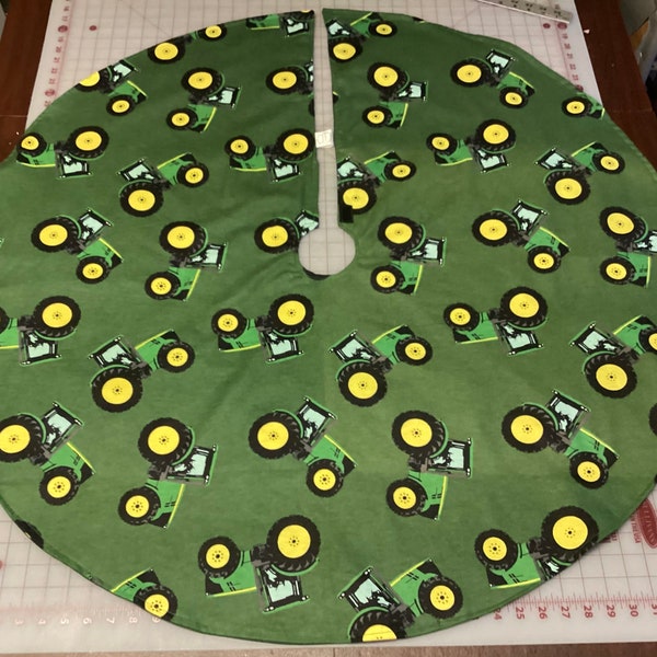 John Deere Tree Skirt 