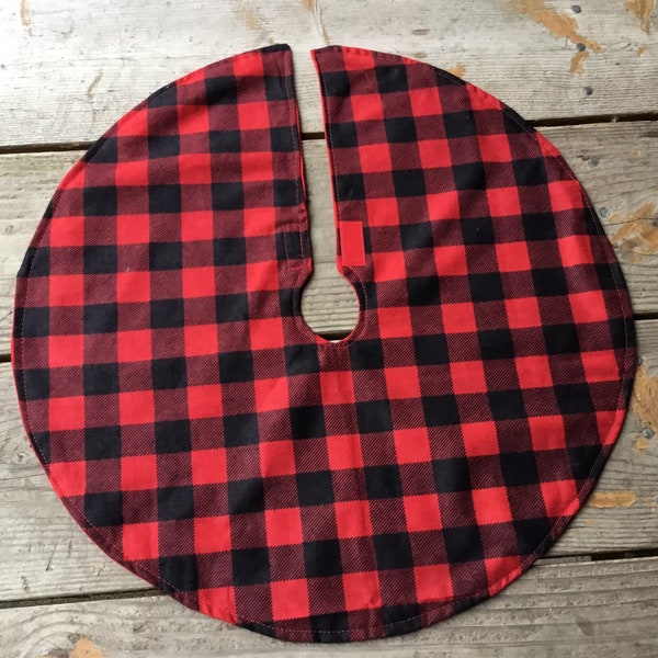 New Handmade Country Buffalo Check Red and Black  Christmas tree skirt 20", 35" or 40" in diameter sizes, Plaid Farmhouse